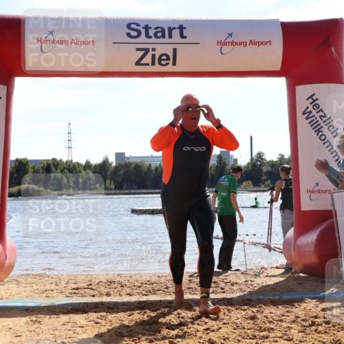 07.09.2025 - 19. Norderstedt Triathlon Luisa Fischer http://msf.ph/oto/8762743 07.09.2025 14:53:43 Schwimmen 956 meine-sportfotos.de