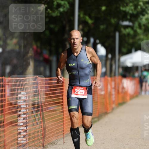 07.09.2025 - 19. Norderstedt Triathlon Michael Strokosch http://msf.ph/oto/8762745 07.09.2025 11:28:36 Laufen 225 meine-sportfotos.de