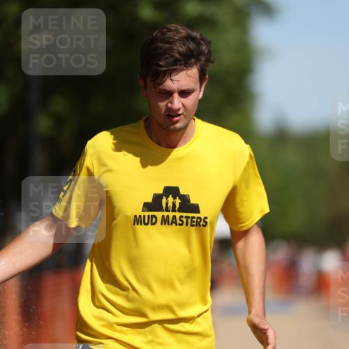 07.09.2025 - 19. Norderstedt Triathlon Michael Strokosch http://msf.ph/oto/8762765 07.09.2025 12:09:22 Laufen 228, 1189 meine-sportfotos.de
