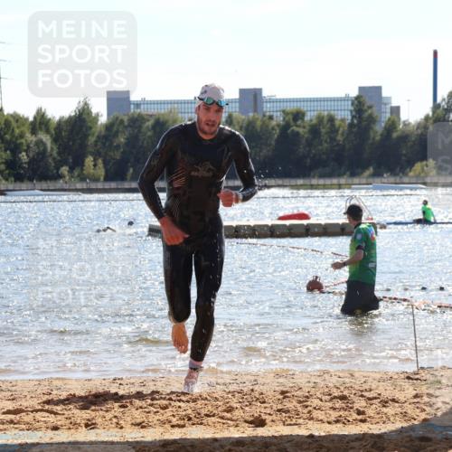 07.09.2025 - 19. Norderstedt Triathlon Luisa Fischer http://msf.ph/oto/8762783 07.09.2025 14:54:41 Schwimmen 1433 meine-sportfotos.de