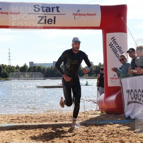 07.09.2025 - 19. Norderstedt Triathlon Luisa Fischer http://msf.ph/oto/8762804 07.09.2025 14:54:42 Schwimmen 1433 meine-sportfotos.de
