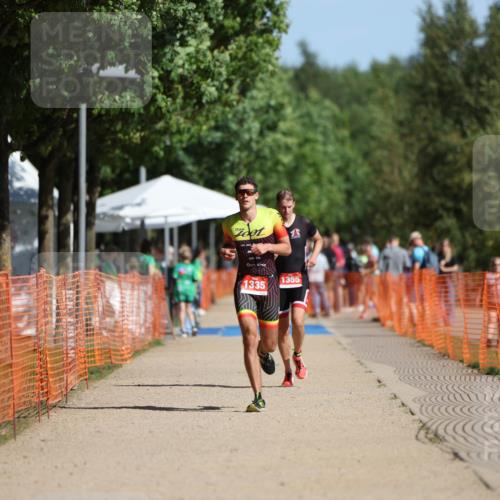 07.09.2025 - 19. Norderstedt Triathlon Michael Strokosch http://msf.ph/oto/8762882 07.09.2025 11:29:20 Laufen 1335, 1355 meine-sportfotos.de