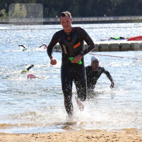 07.09.2025 - 19. Norderstedt Triathlon Luisa Fischer http://msf.ph/oto/8762898 07.09.2025 14:56:08 Schwimmen 431, 1526 meine-sportfotos.de