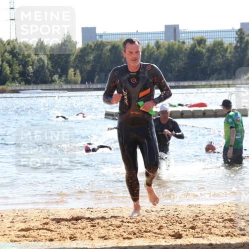 07.09.2025 - 19. Norderstedt Triathlon Luisa Fischer http://msf.ph/oto/8762924 07.09.2025 14:56:10 Schwimmen 431, 1526 meine-sportfotos.de