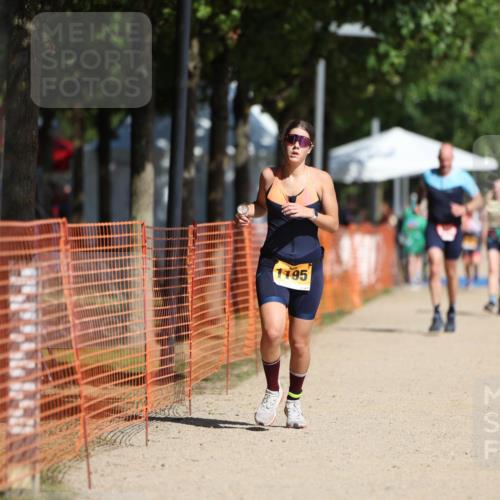 07.09.2025 - 19. Norderstedt Triathlon Michael Strokosch http://msf.ph/oto/8762966 07.09.2025 12:09:44 Laufen 1195, 1383 meine-sportfotos.de