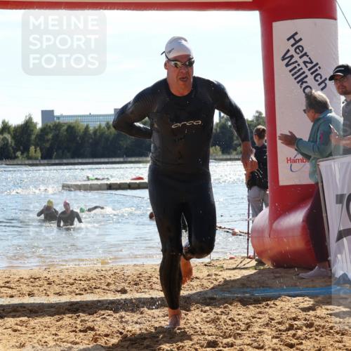 07.09.2025 - 19. Norderstedt Triathlon Luisa Fischer http://msf.ph/oto/8762977 07.09.2025 14:56:15 Schwimmen 431, 1526 meine-sportfotos.de