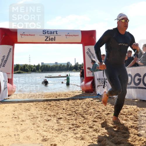 07.09.2025 - 19. Norderstedt Triathlon Luisa Fischer http://msf.ph/oto/8762990 07.09.2025 14:56:16 Schwimmen 431, 1526 meine-sportfotos.de