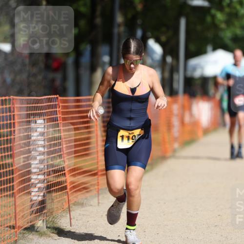 07.09.2025 - 19. Norderstedt Triathlon Michael Strokosch http://msf.ph/oto/8762997 07.09.2025 12:09:46 Laufen 1195, 1319 meine-sportfotos.de