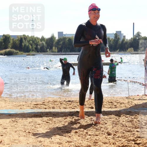 07.09.2025 - 19. Norderstedt Triathlon Luisa Fischer http://msf.ph/oto/8763029 07.09.2025 14:56:27 Schwimmen 1403, 1532, 1537 meine-sportfotos.de