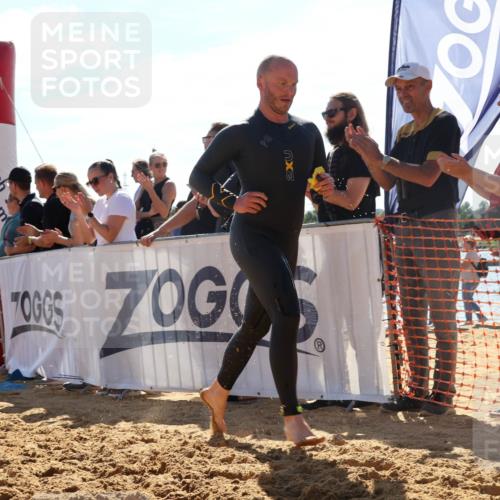 07.09.2025 - 19. Norderstedt Triathlon Luisa Fischer http://msf.ph/oto/8763057 07.09.2025 14:56:29 Schwimmen 1403, 1532, 1537 meine-sportfotos.de