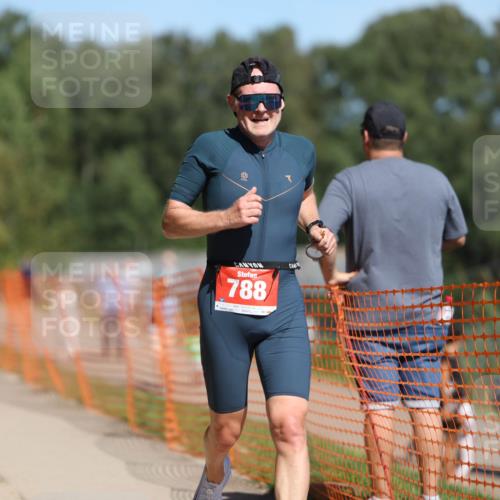 07.09.2025 - 19. Norderstedt Triathlon Michael Strokosch http://msf.ph/oto/8763062 07.09.2025 12:57:10 Laufen 259, 301, 788, 852, 898, 1231 meine-sportfotos.de
