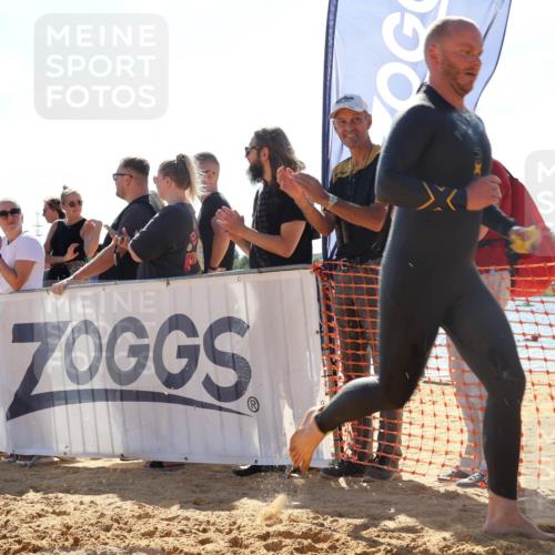 07.09.2025 - 19. Norderstedt Triathlon Luisa Fischer http://msf.ph/oto/8763068 07.09.2025 14:56:30 Schwimmen 1403, 1532, 1537 meine-sportfotos.de
