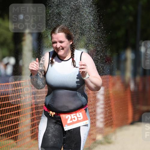 07.09.2025 - 19. Norderstedt Triathlon Michael Strokosch http://msf.ph/oto/8763070 07.09.2025 12:57:11 Laufen 259, 301, 788, 852, 898, 1231 meine-sportfotos.de