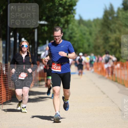 07.09.2025 - 19. Norderstedt Triathlon Michael Strokosch http://msf.ph/oto/8763094 07.09.2025 12:57:12 Laufen 259, 788, 852, 898, 1231 meine-sportfotos.de