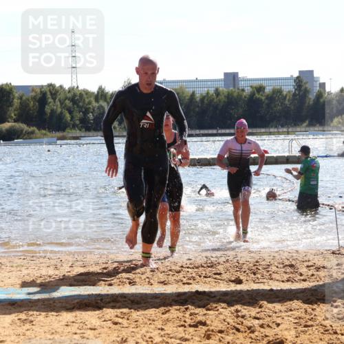 07.09.2025 - 19. Norderstedt Triathlon Luisa Fischer http://msf.ph/oto/8763117 07.09.2025 14:56:57 Schwimmen 416, 940, 946 meine-sportfotos.de
