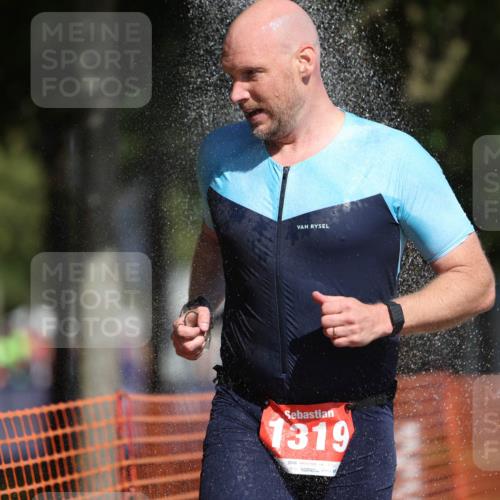 07.09.2025 - 19. Norderstedt Triathlon Michael Strokosch http://msf.ph/oto/8763119 07.09.2025 12:09:54 Laufen 860, 1153, 1197, 1319 meine-sportfotos.de