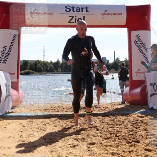 07.09.2025 - 19. Norderstedt Triathlon Luisa Fischer http://msf.ph/oto/8763137 07.09.2025 14:56:59 Schwimmen 416, 940, 946 meine-sportfotos.de