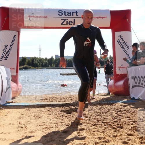 07.09.2025 - 19. Norderstedt Triathlon Luisa Fischer http://msf.ph/oto/8763139 07.09.2025 14:56:59 Schwimmen 416, 940, 946 meine-sportfotos.de