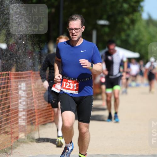 07.09.2025 - 19. Norderstedt Triathlon Michael Strokosch http://msf.ph/oto/8763156 07.09.2025 12:57:13 Laufen 259, 788, 852, 898, 1231 meine-sportfotos.de