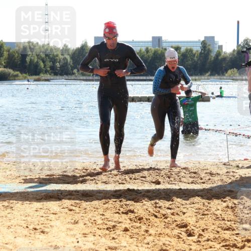 07.09.2025 - 19. Norderstedt Triathlon Luisa Fischer http://msf.ph/oto/8763168 07.09.2025 14:57:11 Schwimmen 930, 932, 940, 946, 953 meine-sportfotos.de