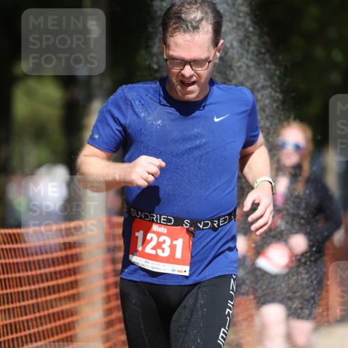 07.09.2025 - 19. Norderstedt Triathlon Michael Strokosch http://msf.ph/oto/8763205 07.09.2025 12:57:15 Laufen 852, 898, 1231, 1268, 1309 meine-sportfotos.de