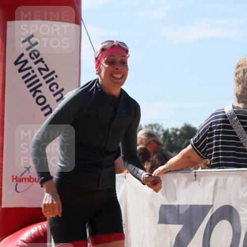 07.09.2025 - 19. Norderstedt Triathlon Luisa Fischer http://msf.ph/oto/8763211 07.09.2025 12:13:17 Schwimmen 1298 meine-sportfotos.de
