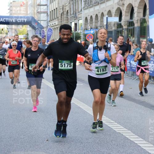 07.09.2025 - BARMER Alsterlauf Strokosch-Dieckow http://msf.ph/oto/8763230 07.09.2025 10:12:12 Ziel 2226, 3096, 3228, 3448, 3486, 3706, 3873, 3880, 3973, 4100, 4101, 4136, 4175, 4280, 4413, 4616, 4702, 4792, 4829, 4852, 5492, 5732, 5865, 5897, 6200, 8028, 8061, 8170, 8357 meine-sportfotos.de