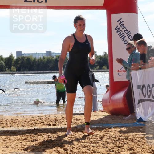 07.09.2025 - 19. Norderstedt Triathlon Luisa Fischer http://msf.ph/oto/8763250 07.09.2025 14:58:08 Schwimmen 949 meine-sportfotos.de