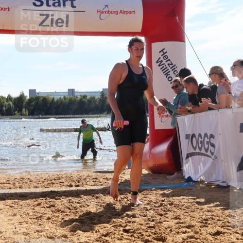 07.09.2025 - 19. Norderstedt Triathlon Luisa Fischer http://msf.ph/oto/8763255 07.09.2025 14:58:08 Schwimmen 949 meine-sportfotos.de
