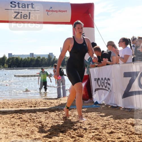 07.09.2025 - 19. Norderstedt Triathlon Luisa Fischer http://msf.ph/oto/8763259 07.09.2025 14:58:09 Schwimmen 949 meine-sportfotos.de