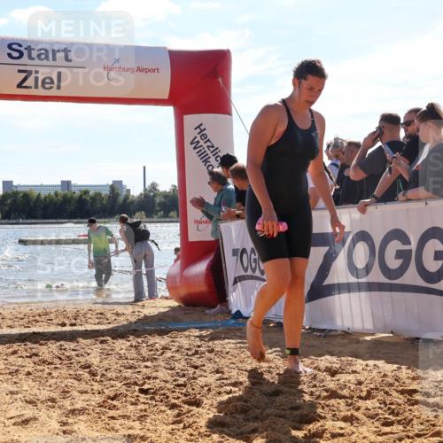 07.09.2025 - 19. Norderstedt Triathlon Luisa Fischer http://msf.ph/oto/8763267 07.09.2025 14:58:09 Schwimmen 949 meine-sportfotos.de