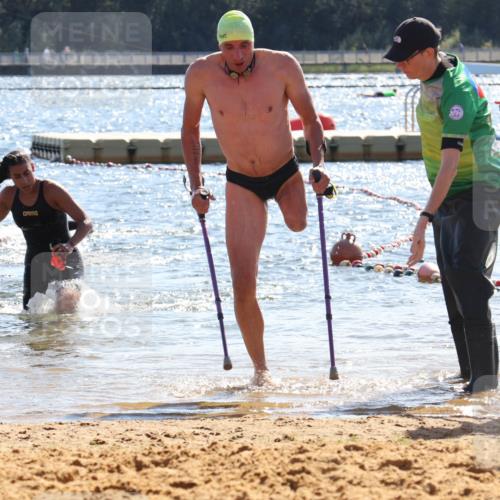 07.09.2025 - 19. Norderstedt Triathlon Luisa Fischer http://msf.ph/oto/8763283 07.09.2025 14:58:16 Schwimmen 949, 1513 meine-sportfotos.de
