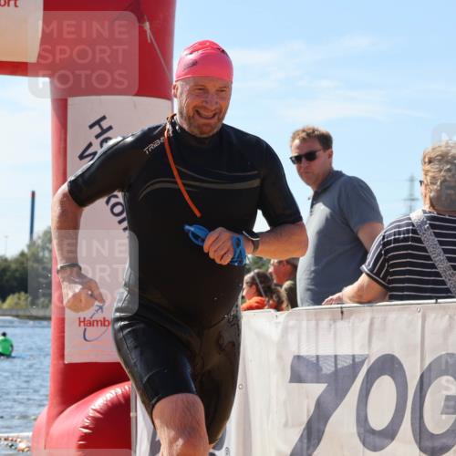 07.09.2025 - 19. Norderstedt Triathlon Luisa Fischer http://msf.ph/oto/8763303 07.09.2025 12:13:59 Schwimmen 197, 277, 809 meine-sportfotos.de