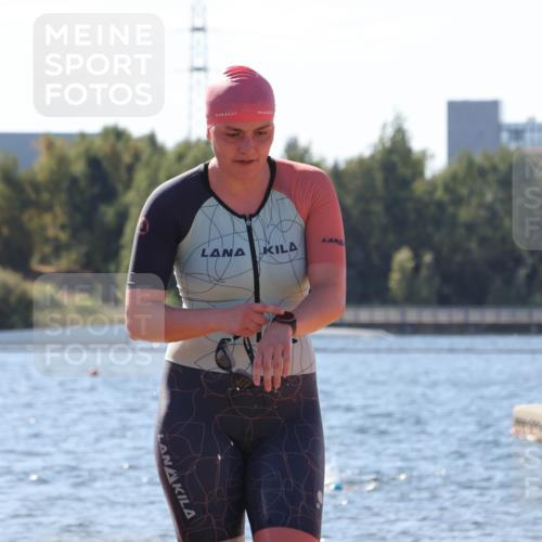 07.09.2025 - 19. Norderstedt Triathlon Luisa Fischer http://msf.ph/oto/8763329 07.09.2025 12:14:02 Schwimmen 197, 277, 809 meine-sportfotos.de