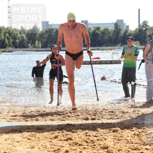 07.09.2025 - 19. Norderstedt Triathlon Luisa Fischer http://msf.ph/oto/8763342 07.09.2025 14:58:21 Schwimmen 951, 1513 meine-sportfotos.de