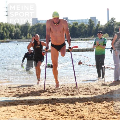 07.09.2025 - 19. Norderstedt Triathlon Luisa Fischer http://msf.ph/oto/8763347 07.09.2025 14:58:21 Schwimmen 951, 1513 meine-sportfotos.de
