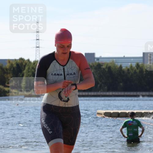 07.09.2025 - 19. Norderstedt Triathlon Luisa Fischer http://msf.ph/oto/8763350 07.09.2025 12:14:04 Schwimmen 197, 809 meine-sportfotos.de