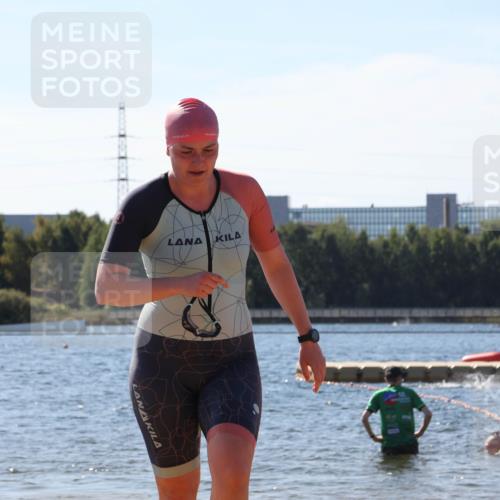 07.09.2025 - 19. Norderstedt Triathlon Luisa Fischer http://msf.ph/oto/8763357 07.09.2025 12:14:04 Schwimmen 197, 809 meine-sportfotos.de