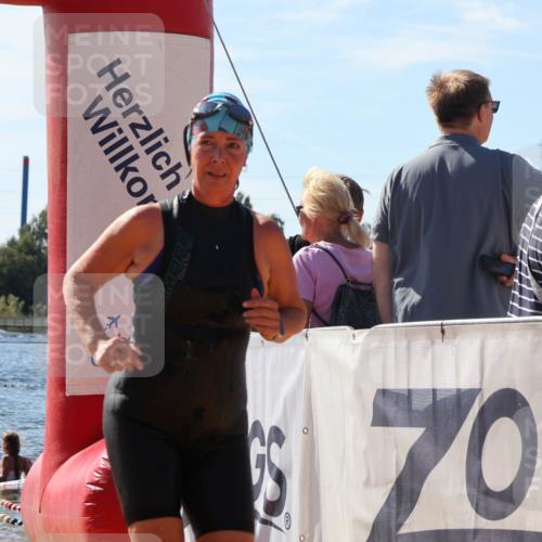 07.09.2025 - 19. Norderstedt Triathlon Luisa Fischer http://msf.ph/oto/8763366 07.09.2025 12:14:46 Schwimmen 789 meine-sportfotos.de