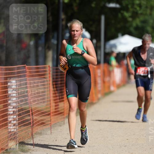 07.09.2025 - 19. Norderstedt Triathlon Michael Strokosch http://msf.ph/oto/8763371 07.09.2025 12:10:14 Laufen 1164, 1279 meine-sportfotos.de