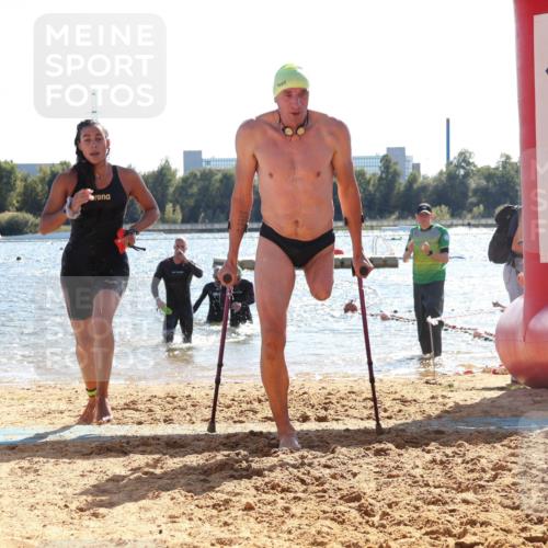 07.09.2025 - 19. Norderstedt Triathlon Luisa Fischer http://msf.ph/oto/8763378 07.09.2025 14:58:23 Schwimmen 403, 951, 1513 meine-sportfotos.de