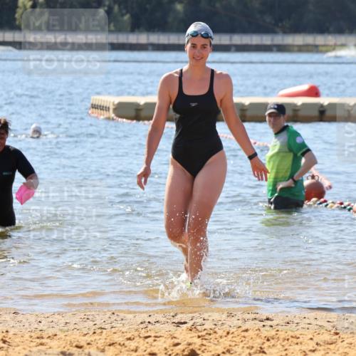 07.09.2025 - 19. Norderstedt Triathlon Luisa Fischer http://msf.ph/oto/8763384 07.09.2025 12:16:20 Schwimmen 272 meine-sportfotos.de