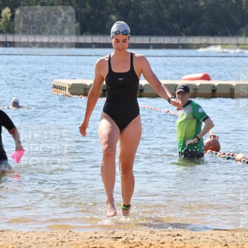 07.09.2025 - 19. Norderstedt Triathlon Luisa Fischer http://msf.ph/oto/8763389 07.09.2025 12:16:21 Schwimmen 272 meine-sportfotos.de