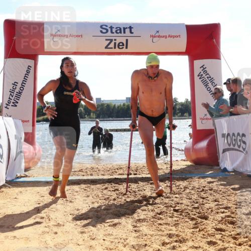 07.09.2025 - 19. Norderstedt Triathlon Luisa Fischer http://msf.ph/oto/8763395 07.09.2025 14:58:24 Schwimmen 403, 951, 1513 meine-sportfotos.de