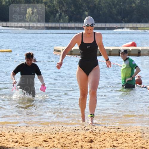 07.09.2025 - 19. Norderstedt Triathlon Luisa Fischer http://msf.ph/oto/8763398 07.09.2025 12:16:21 Schwimmen 272 meine-sportfotos.de