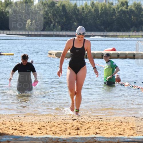07.09.2025 - 19. Norderstedt Triathlon Luisa Fischer http://msf.ph/oto/8763404 07.09.2025 12:16:22 Schwimmen 272 meine-sportfotos.de