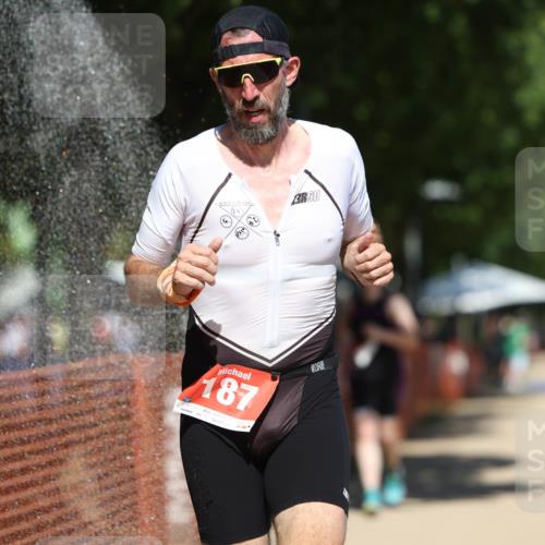 07.09.2025 - 19. Norderstedt Triathlon Michael Strokosch http://msf.ph/oto/8763417 07.09.2025 13:19:06 Laufen 145, 187, 283, 307, 324 meine-sportfotos.de