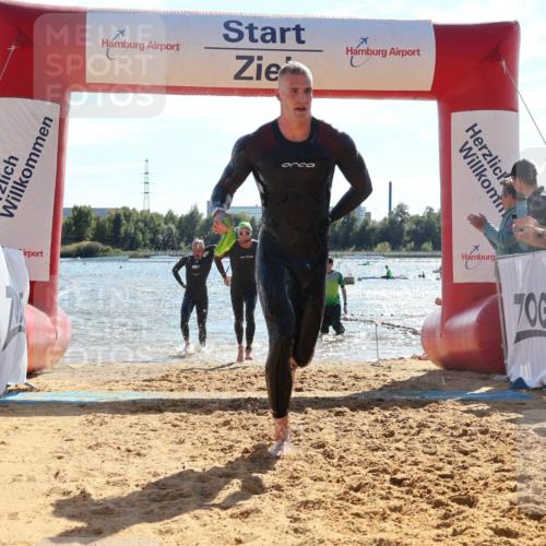 07.09.2025 - 19. Norderstedt Triathlon Luisa Fischer http://msf.ph/oto/8763431 07.09.2025 14:58:30 Schwimmen 403, 414, 951, 1429, 1513 meine-sportfotos.de
