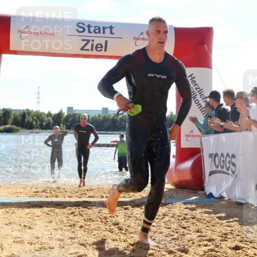 07.09.2025 - 19. Norderstedt Triathlon Luisa Fischer http://msf.ph/oto/8763438 07.09.2025 14:58:30 Schwimmen 403, 414, 951, 1429, 1513 meine-sportfotos.de