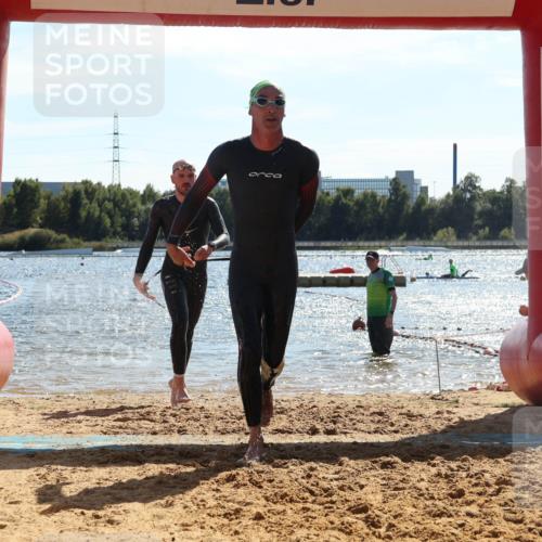 07.09.2025 - 19. Norderstedt Triathlon Luisa Fischer http://msf.ph/oto/8763455 07.09.2025 14:58:32 Schwimmen 403, 414, 951, 1429, 1513 meine-sportfotos.de
